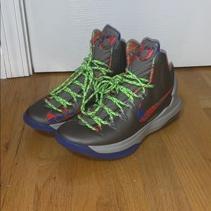 KD 5 "Flying Colors"
